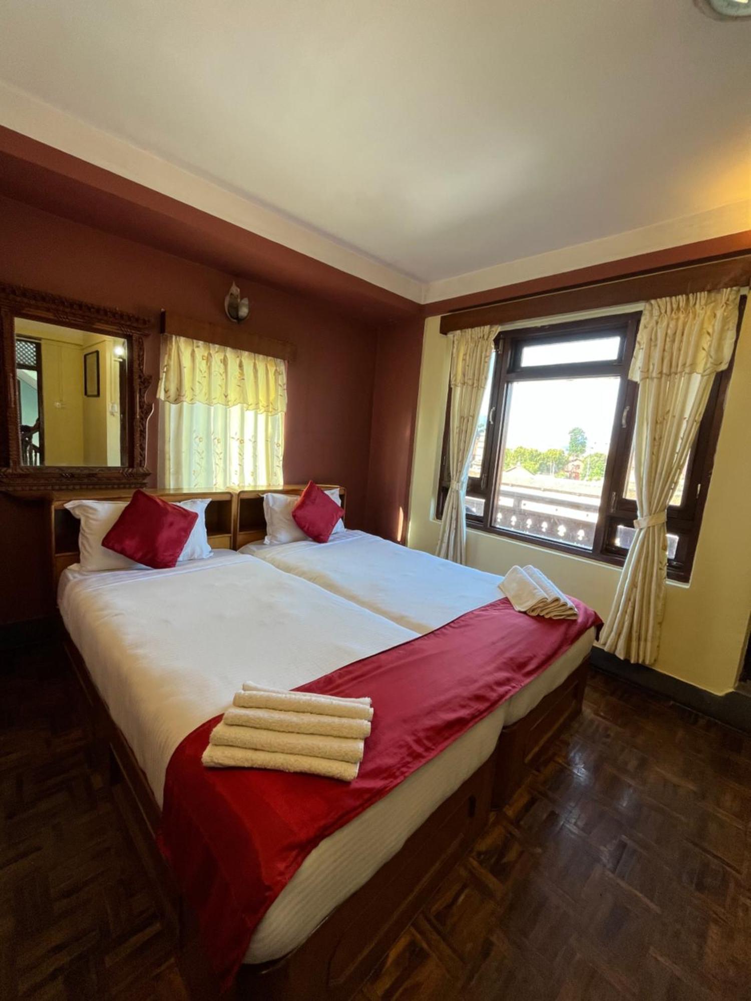 Golden Gate Guest House Bhaktapur Extérieur photo