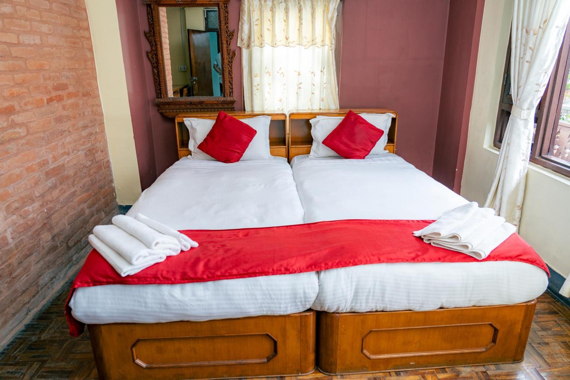 Golden Gate Guest House Bhaktapur Extérieur photo