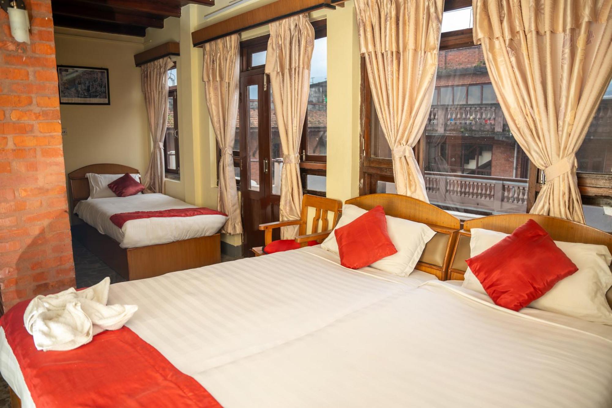 Golden Gate Guest House Bhaktapur Extérieur photo